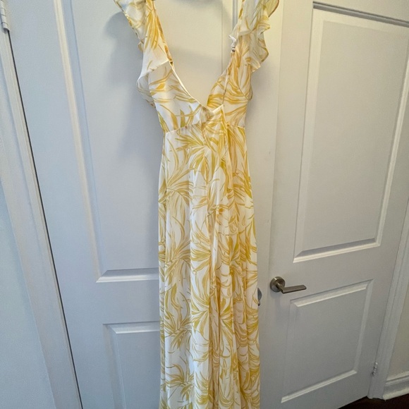 Lovely Yellow Maxi Summer Wrap Dress - Picture 3 of 7